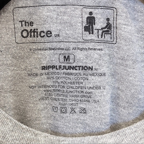 𝅺DWIGHT Schrute False The Office T-shirt Size Medium - Picture 6 of 6